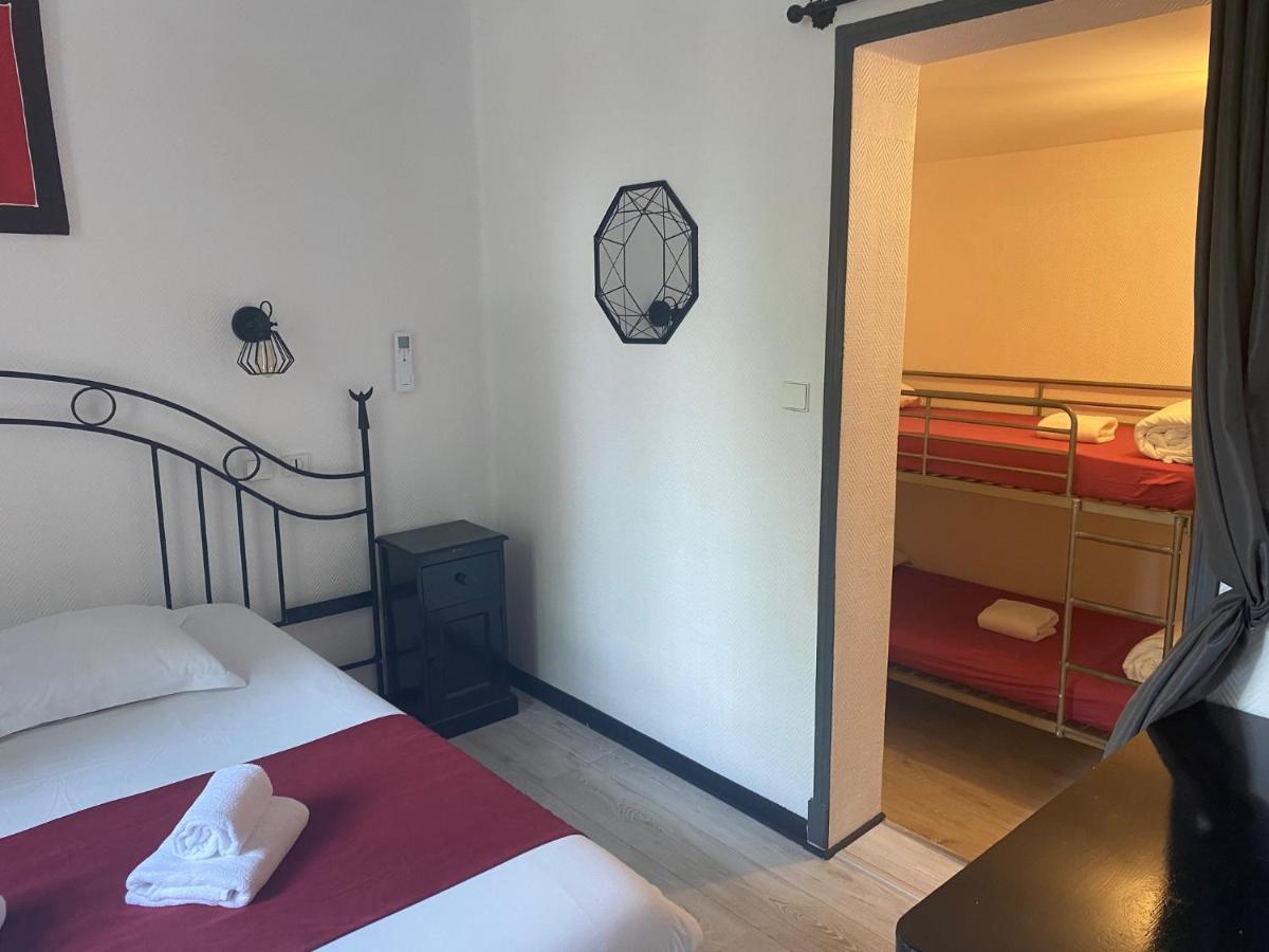 Hostellerie De La Source Arles Bagian luar foto