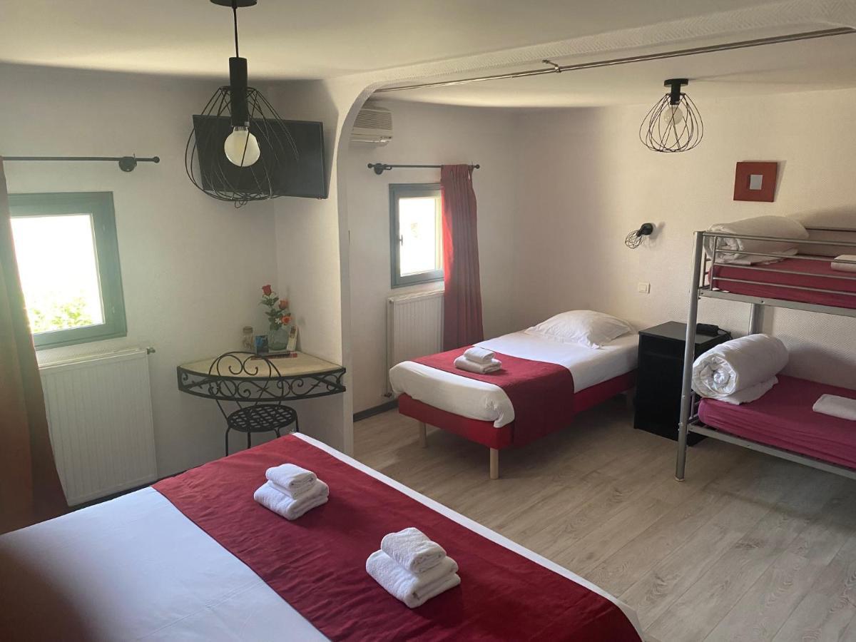 Hostellerie De La Source Arles Bagian luar foto